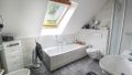 tageslichthelles  Badezimmer OG