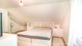 Schlafzimmer DG