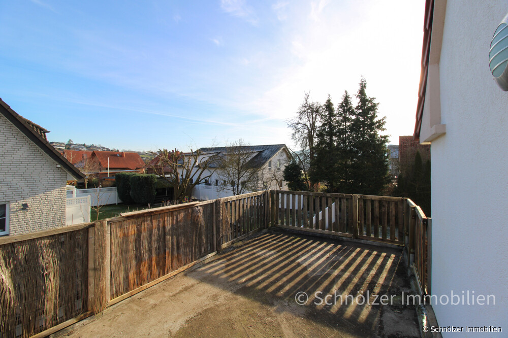 mit Zugang zur Dachterrasse
