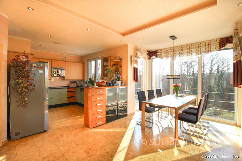 offener Kochbereich mit tollem Weitblick