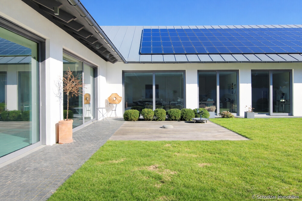 mit sonnigen Plätzchen