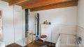 mit Badewanne und Dusche