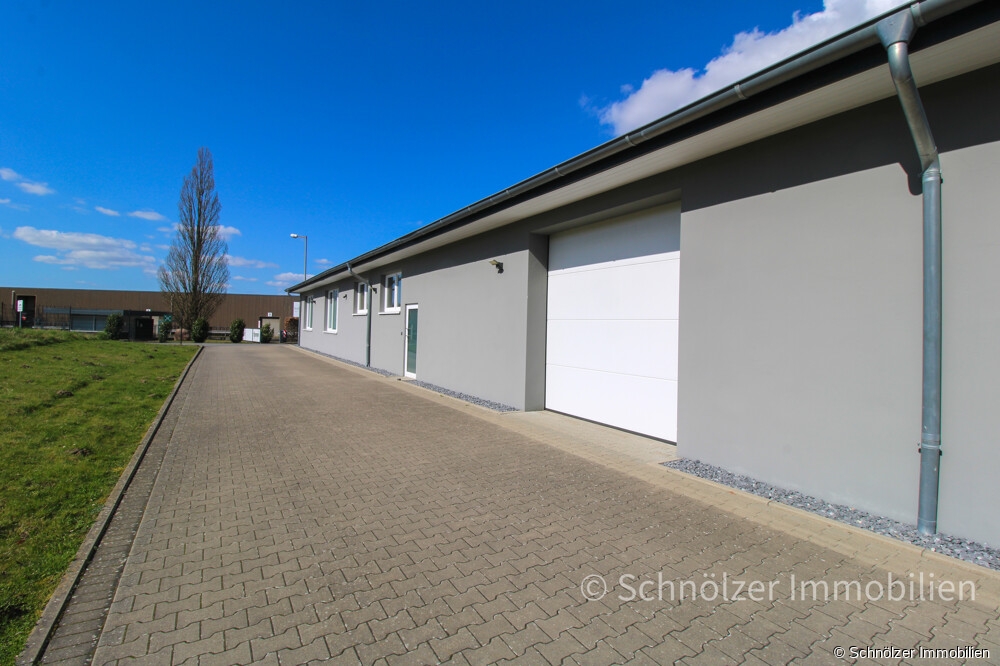 Sektionaltor für die Halle