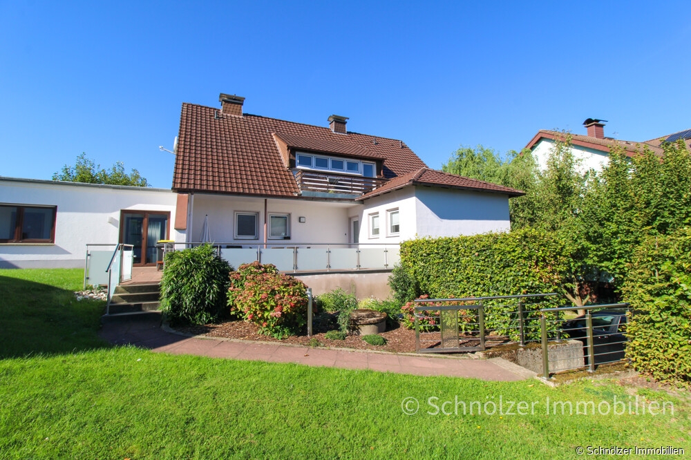 Zweifamilienhaus