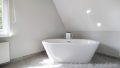 mit freistehender Badewanne