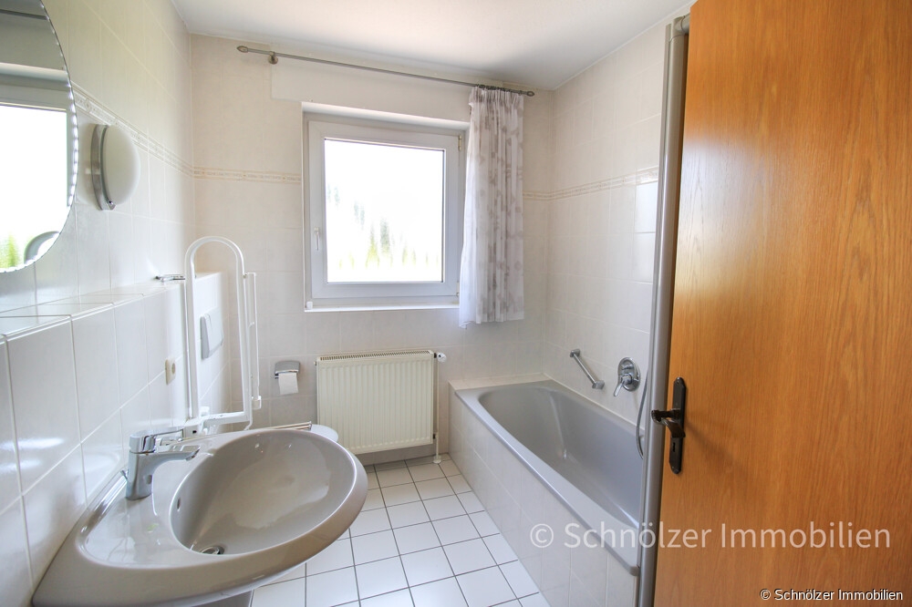 Badezimmer EG