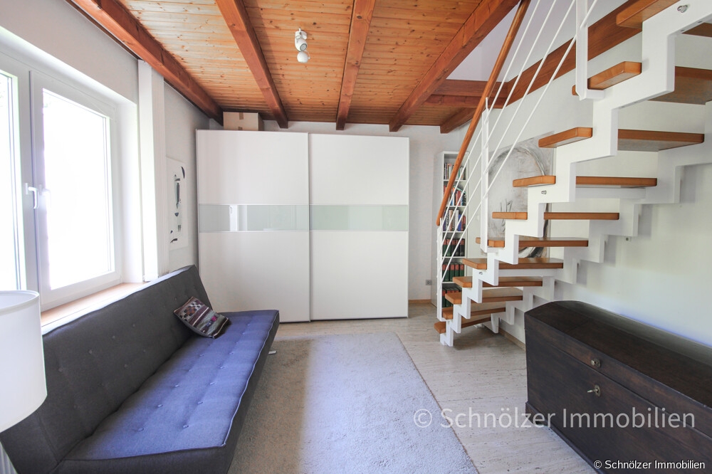 Zimmer und Zugang DG