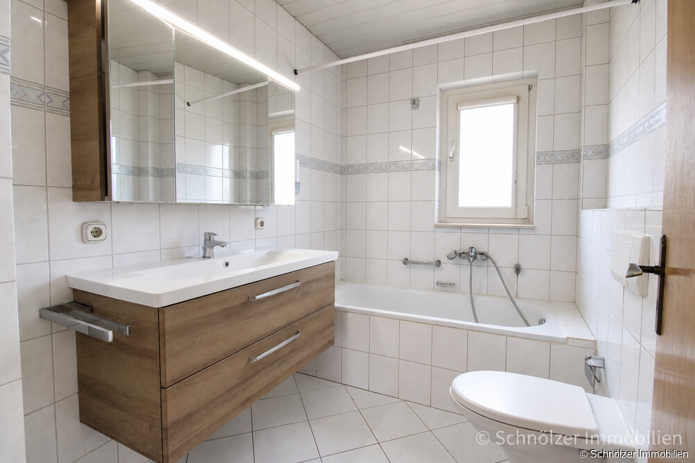 Badezimmer EG
