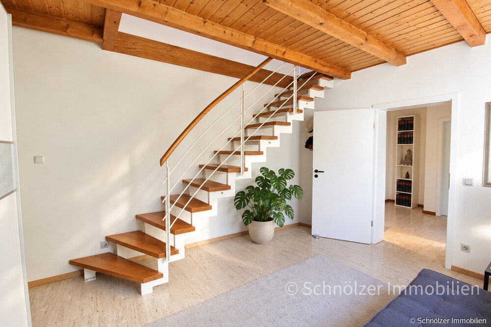 Zimmer und Zugang DG